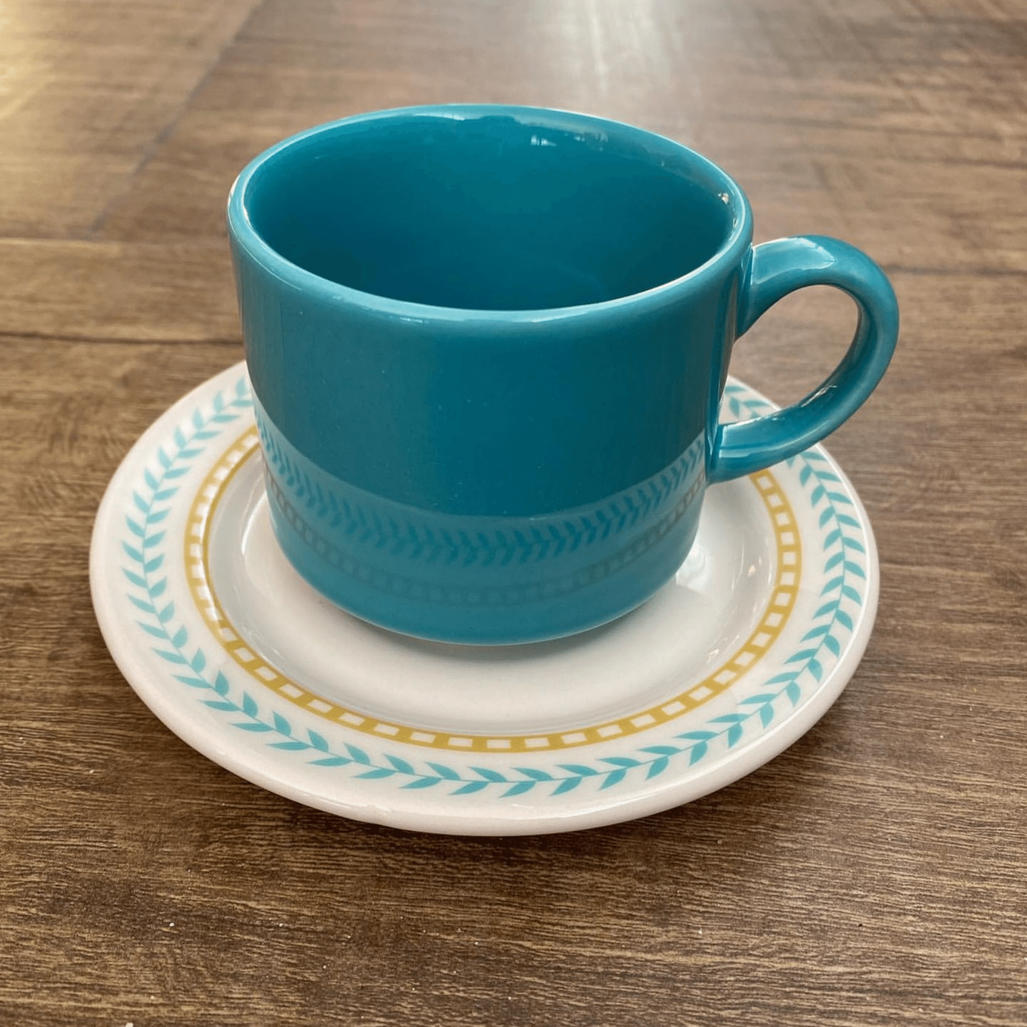 FINAL SALE - Donna Laurels 20 Pieces Dinnerware Set Service for 4