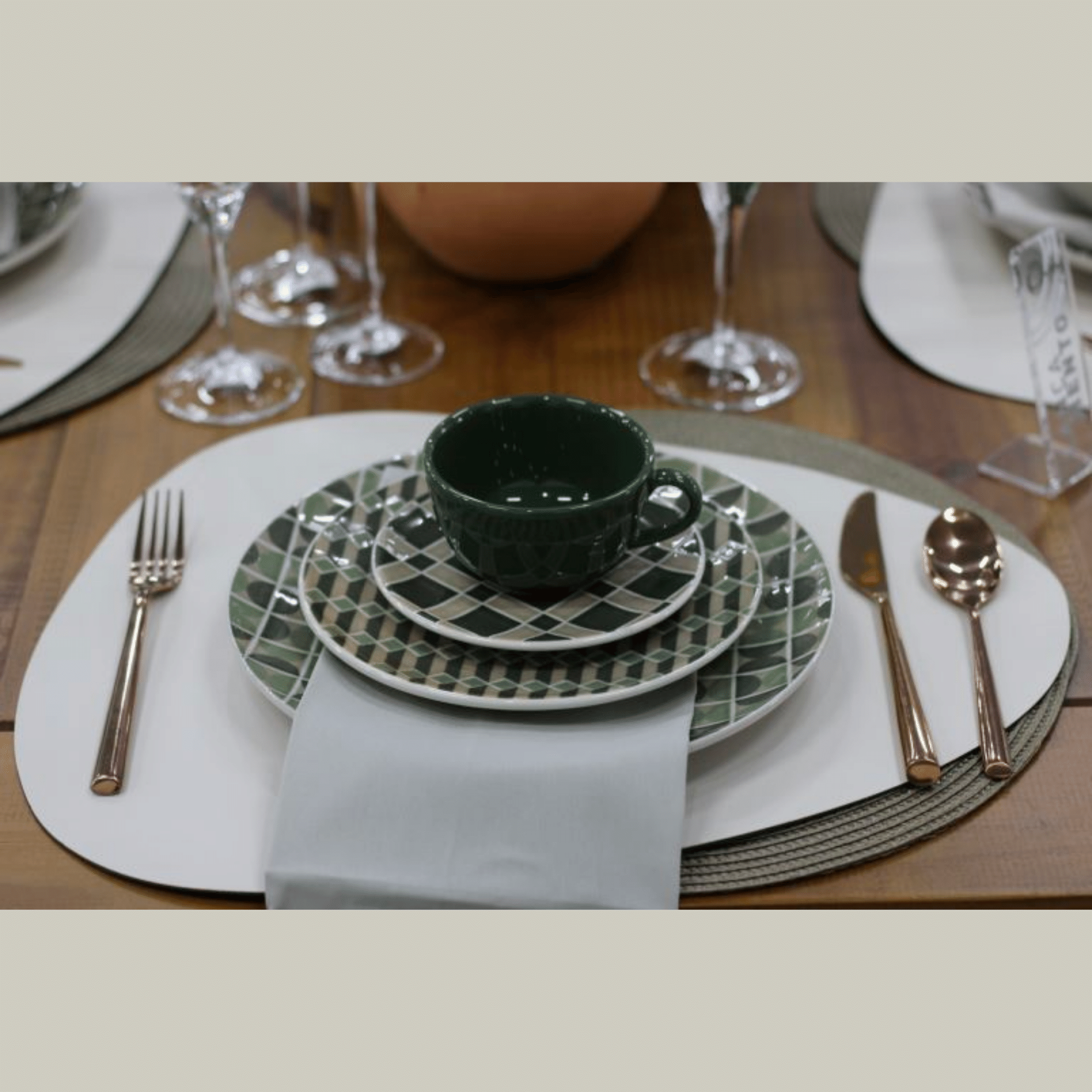FINAL SALE - Unni Piastrella 20 Pieces Dinnerware Set Service for 4
