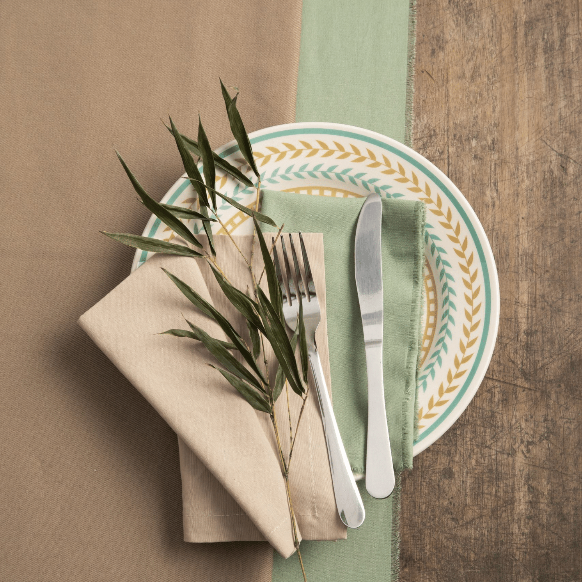 FINAL SALE - Donna Laurels 20 Pieces Dinnerware Set Service for 4