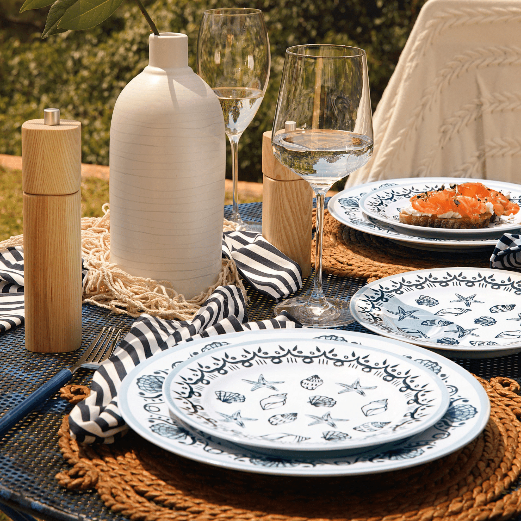 FINAL SALE - Flamingo Osteria 30 Pieces Dinnerware Set Service for 6