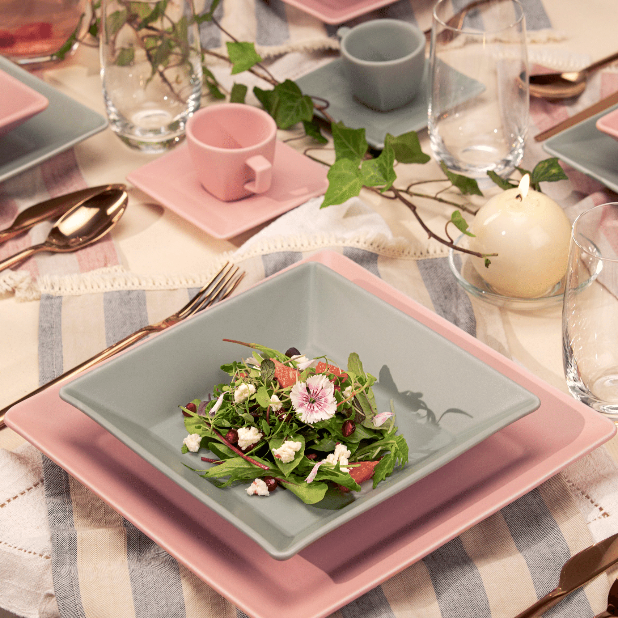 FINAL SALE - Quartier Tutti-Frutti 20 Pieces Dinnerware Set Service for 4 - Satin Effect