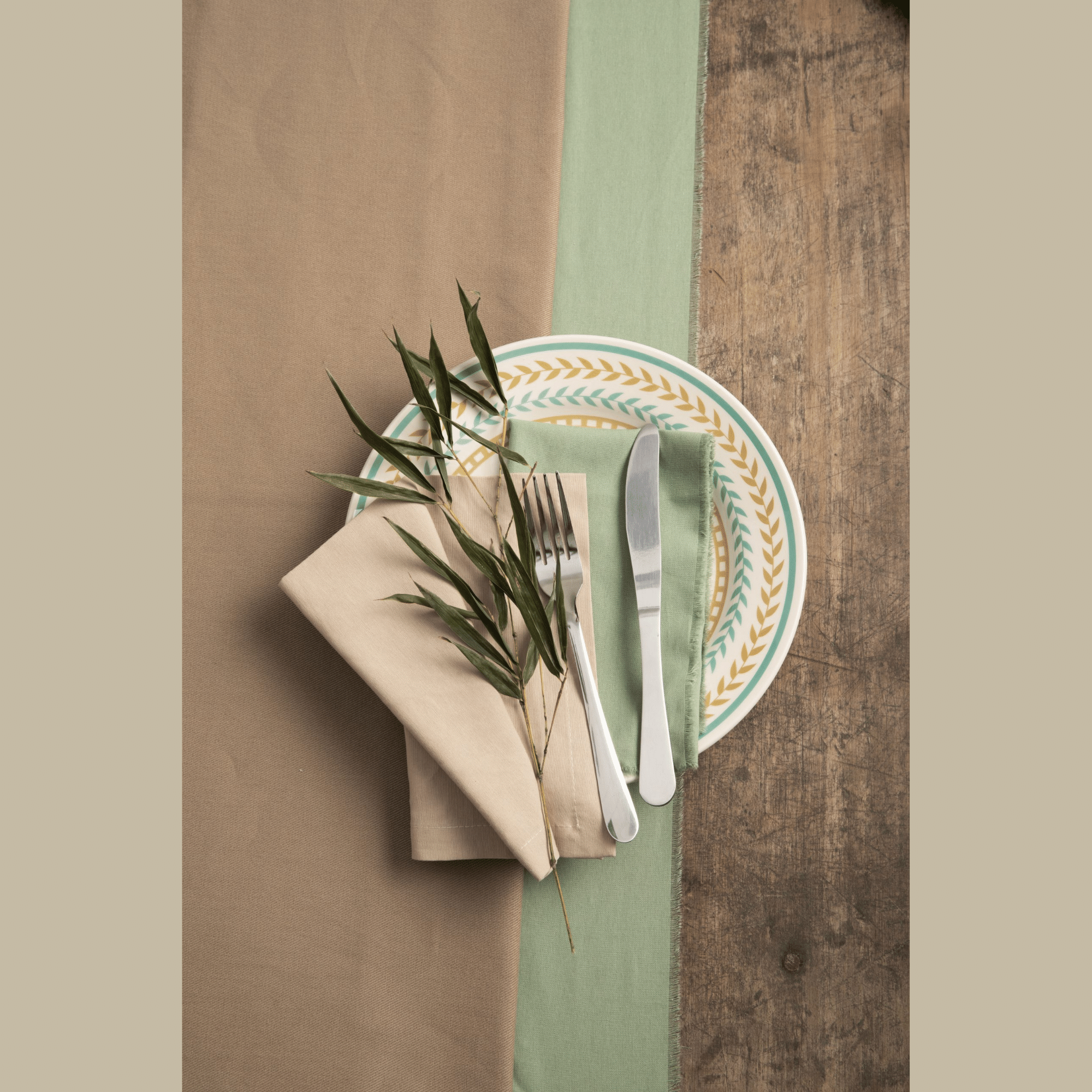 FINAL SALE - Donna Laurels 20 Pieces Dinnerware Set Service for 4