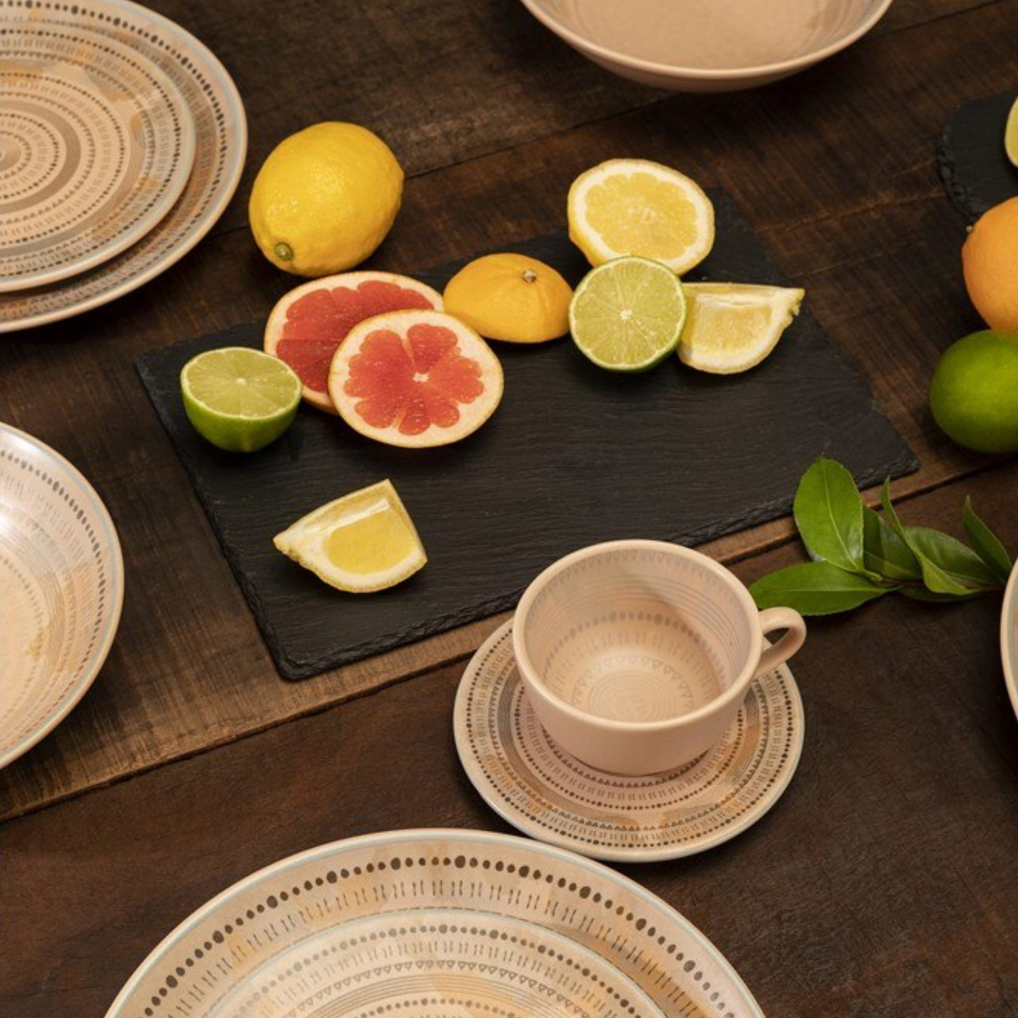 Unni Ancestral 20 Pieces Dinnerware Set Service for 4