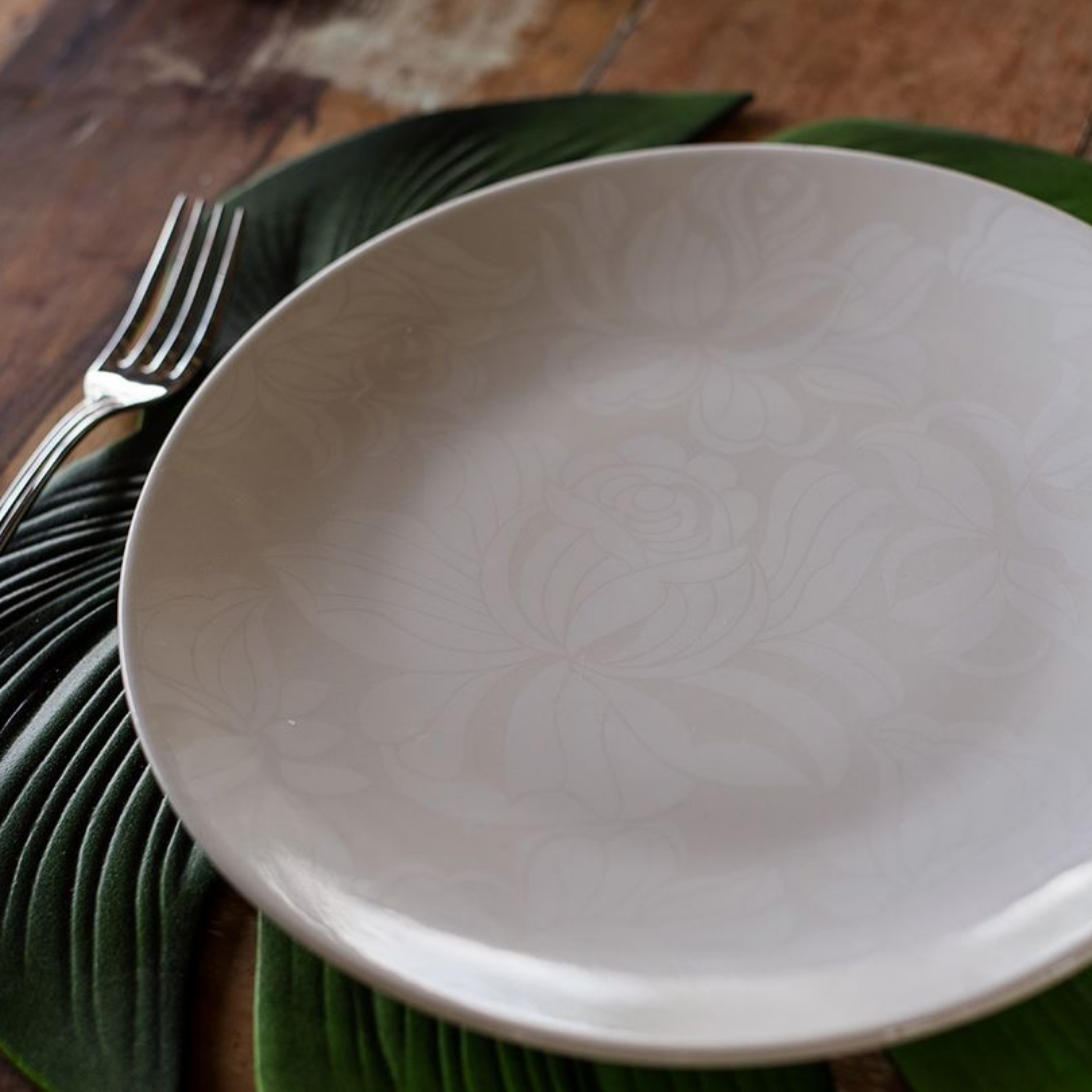 FINAL SALE - Coup Blanc 20 Pieces Dinnerware Set Service for 4