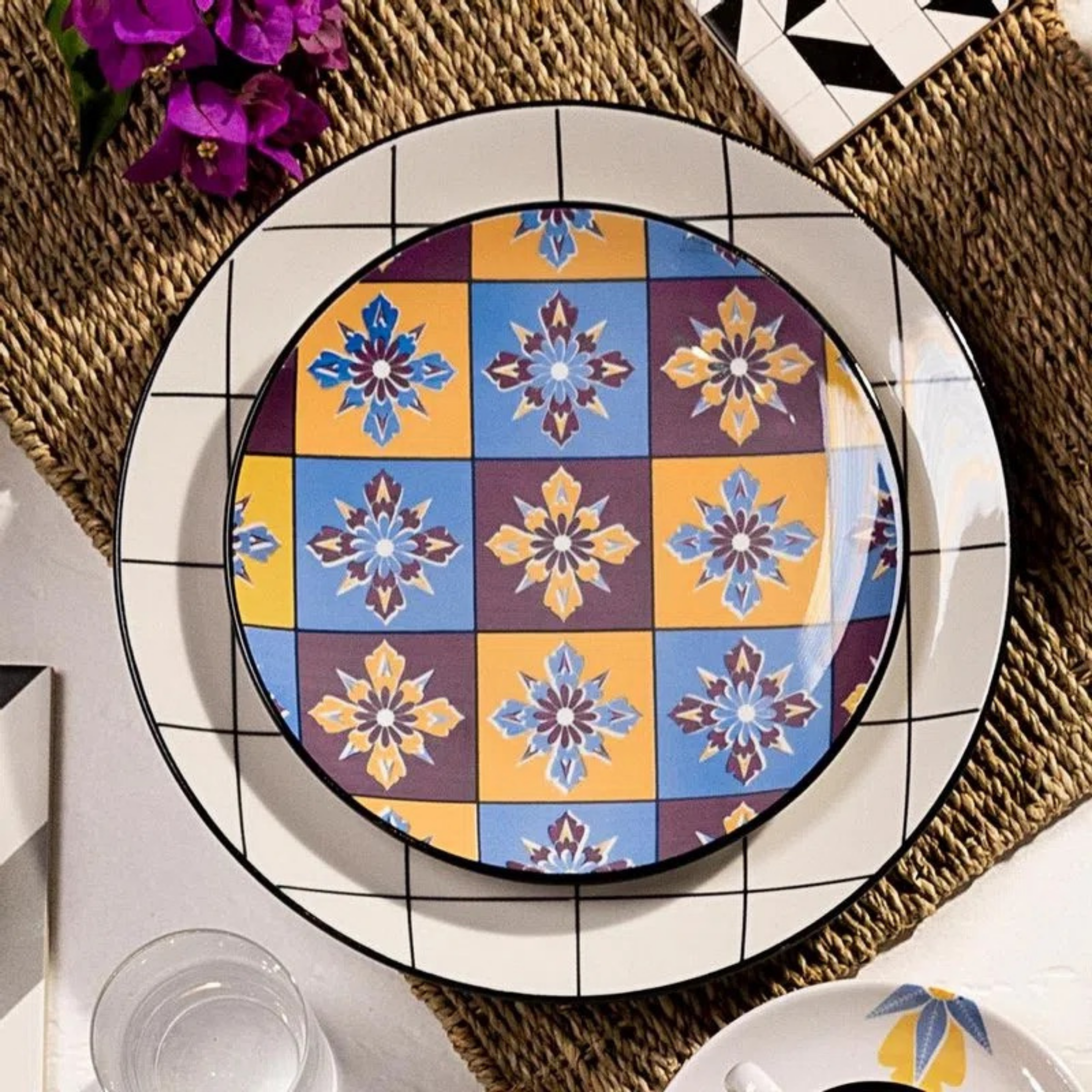 FINAL SALE - Coup Grid 20 Pieces Dinnerware Set Service for 4