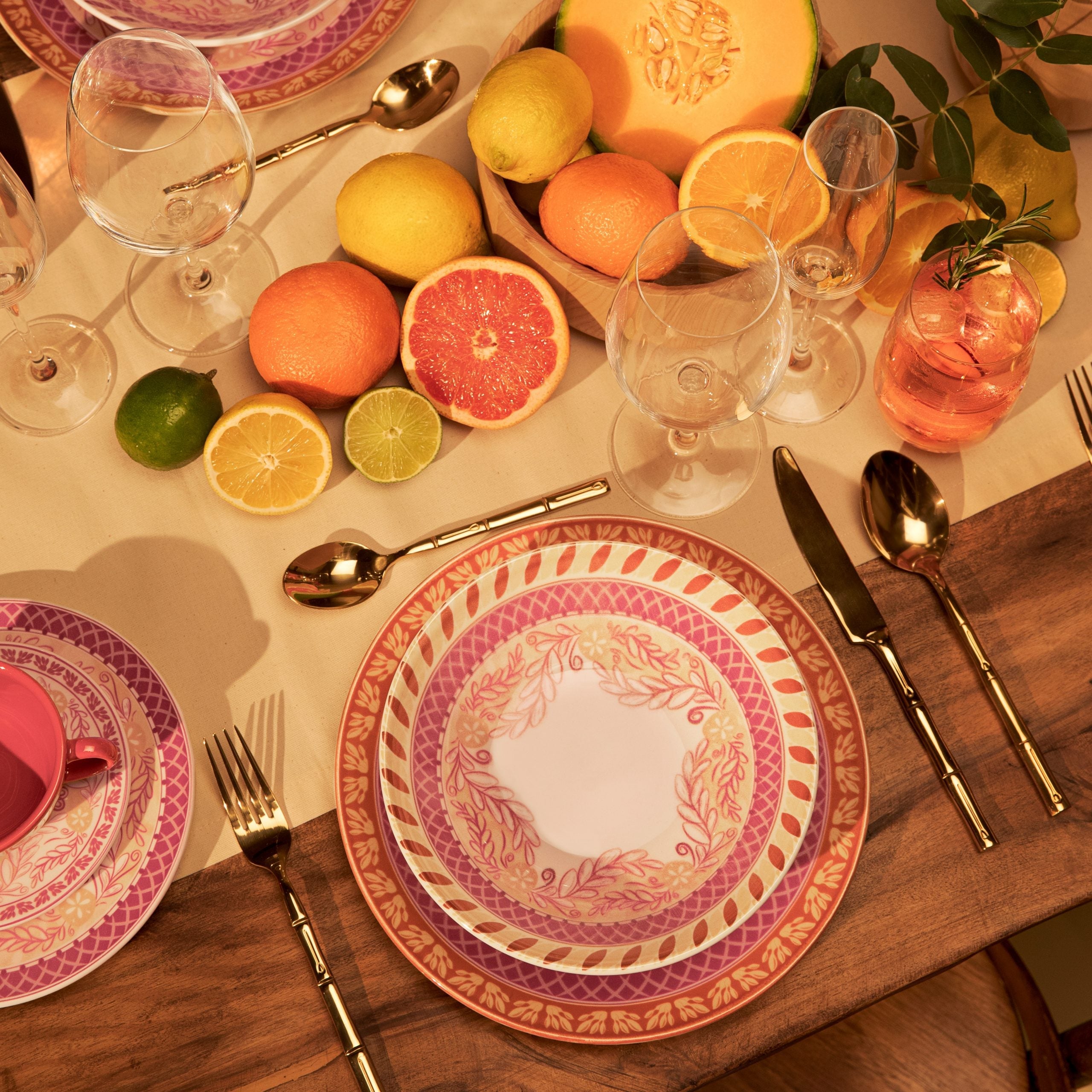 FINAL SALE - Unni Etna 30 Pieces Dinnerware Set Service for 6