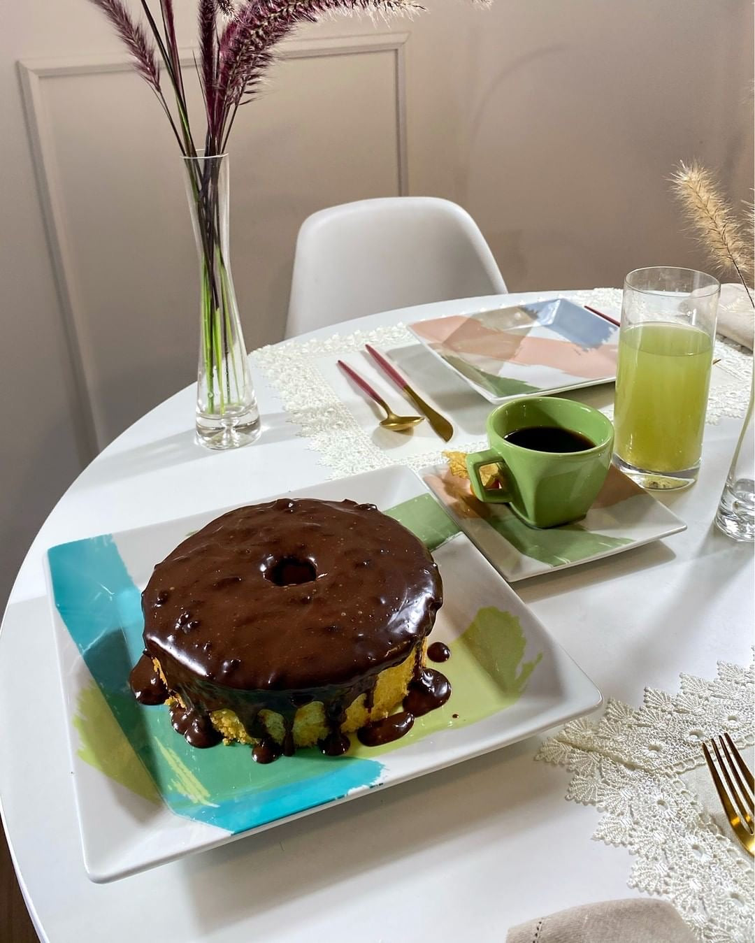 FINAL SALE - Quartier Sketch 20 Pieces Dinnerware Set Service for 4