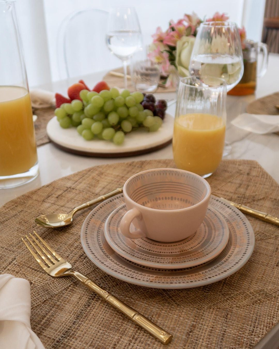 Unni Ancestral 20 Pieces Dinnerware Set Service for 4