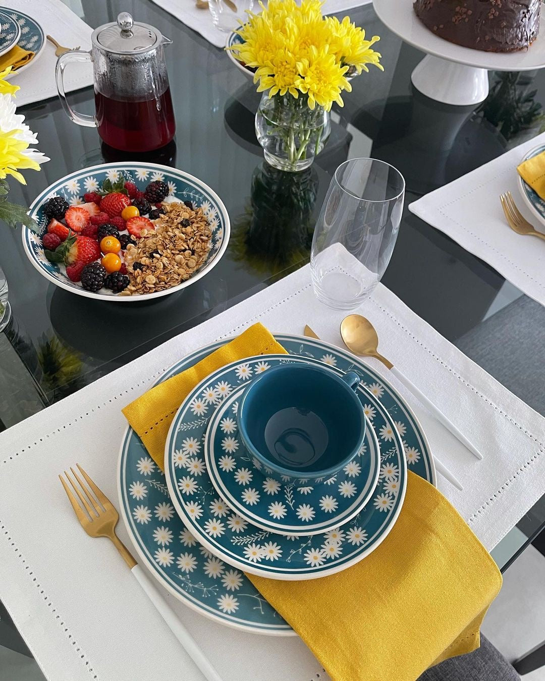 Unni Daisy 20 Pieces Dinnerware Set Service for 4