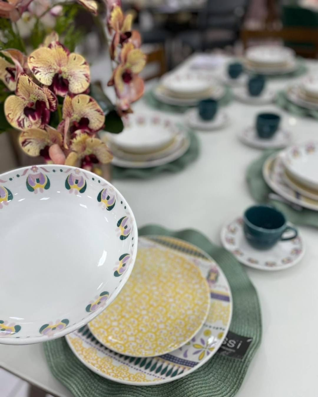 FINAL SALE - Coup Allegory 20 Pieces Dinnerware Set Service for 4