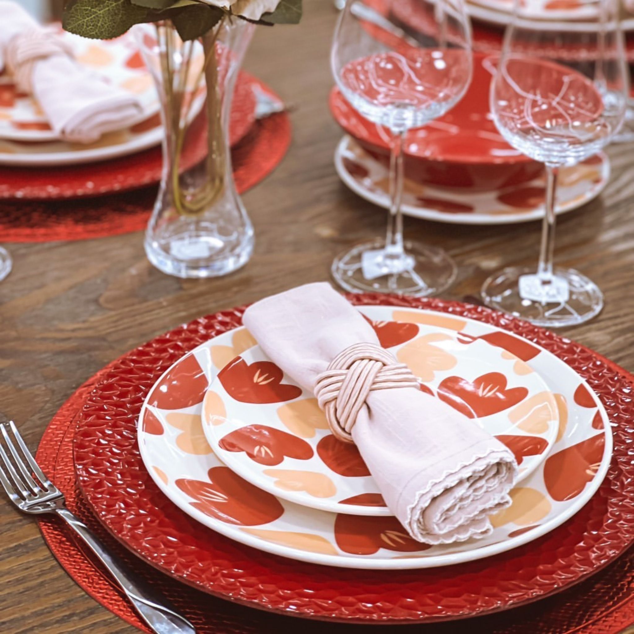 FINAL SALE - Unni Love 20 Pieces Dinnerware Set Service for 4