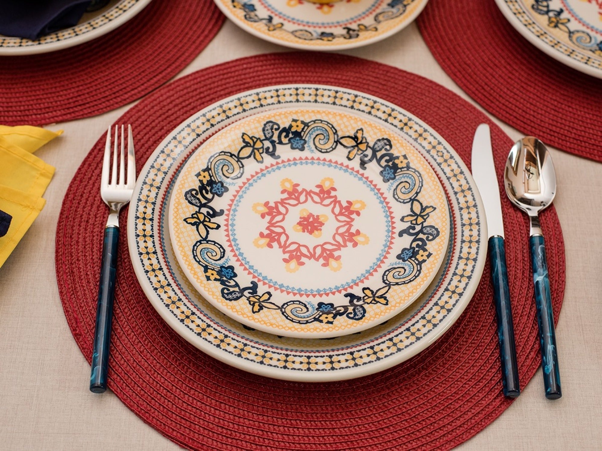 FINAL SALE - Floreal La Pollera 20 Pieces Dinnerware Set Service for 4