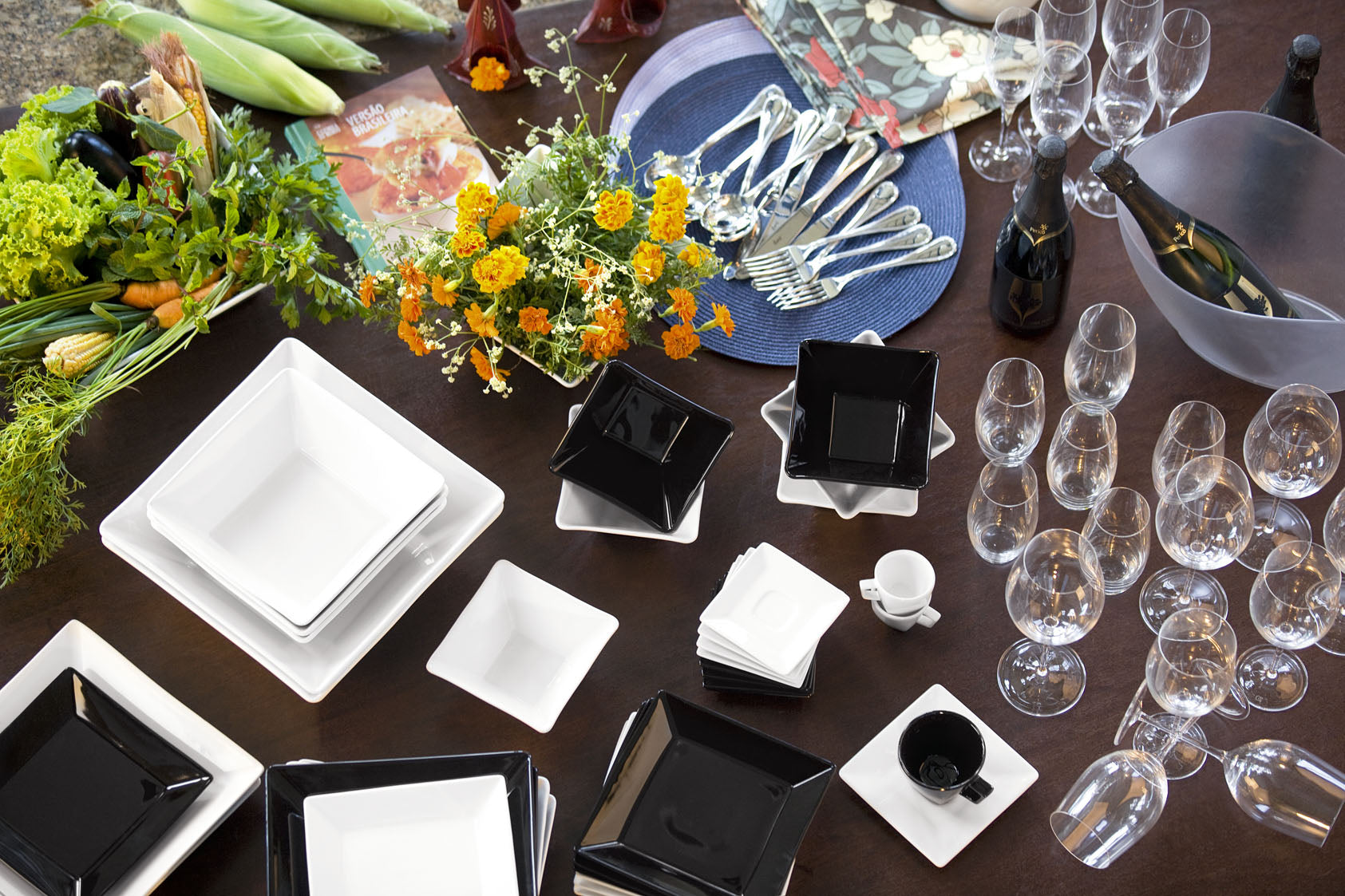 FINAL SALE - Quartier White 20 Pieces Dinnerware Set Service for 4