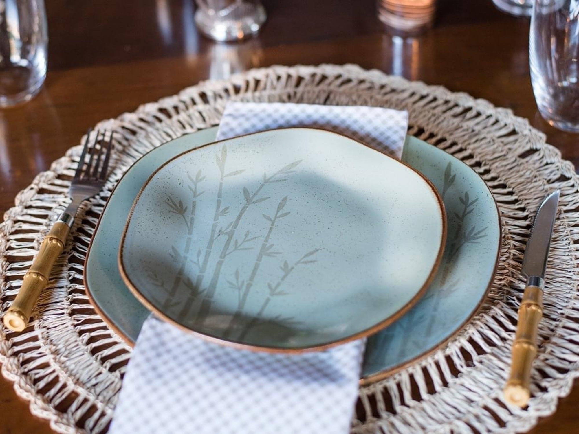 FINAL SALE - Ryo Bambu 20 Pieces Dinnerware Set Service for 4