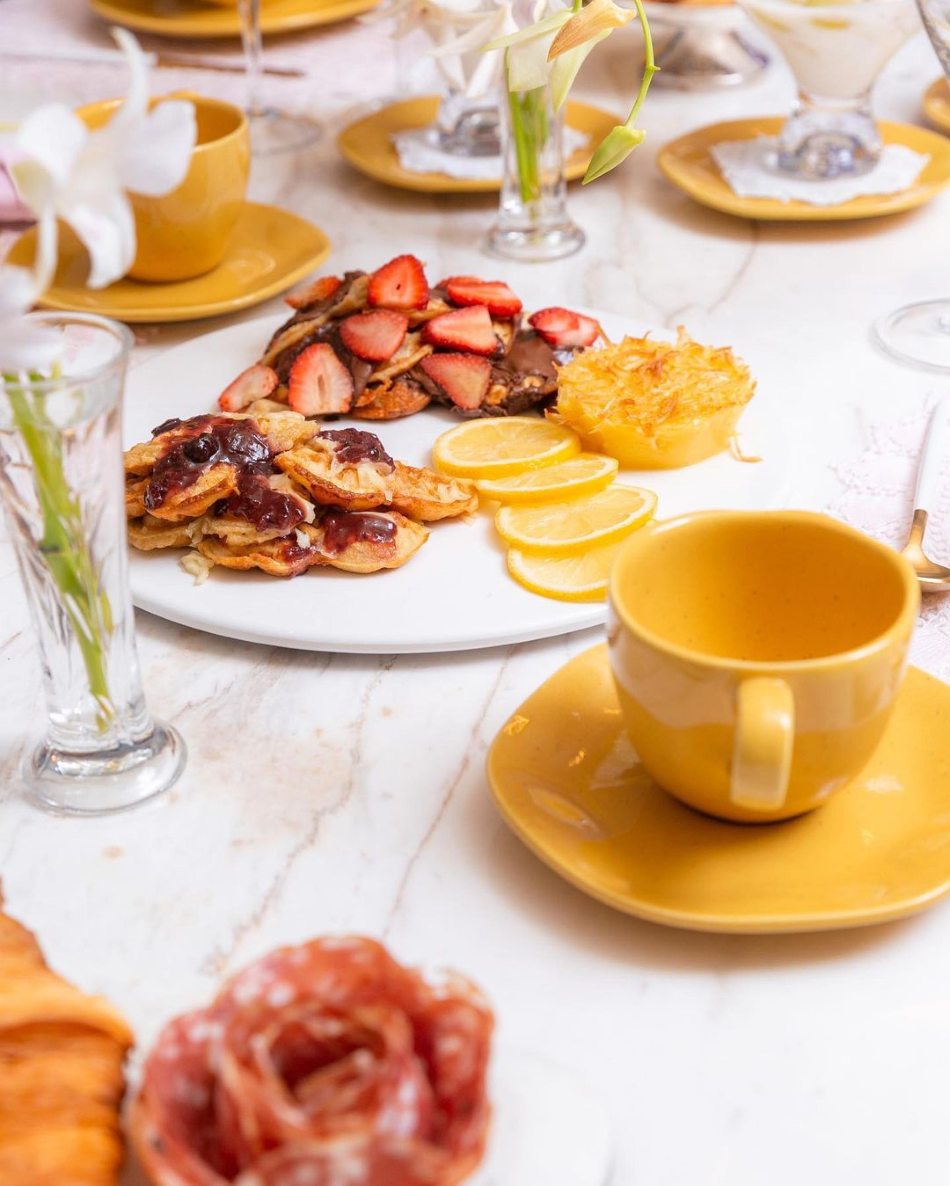 FINAL SALE - Ryo Passion Fruit 20 Pieces Dinnerware Set Service for 4