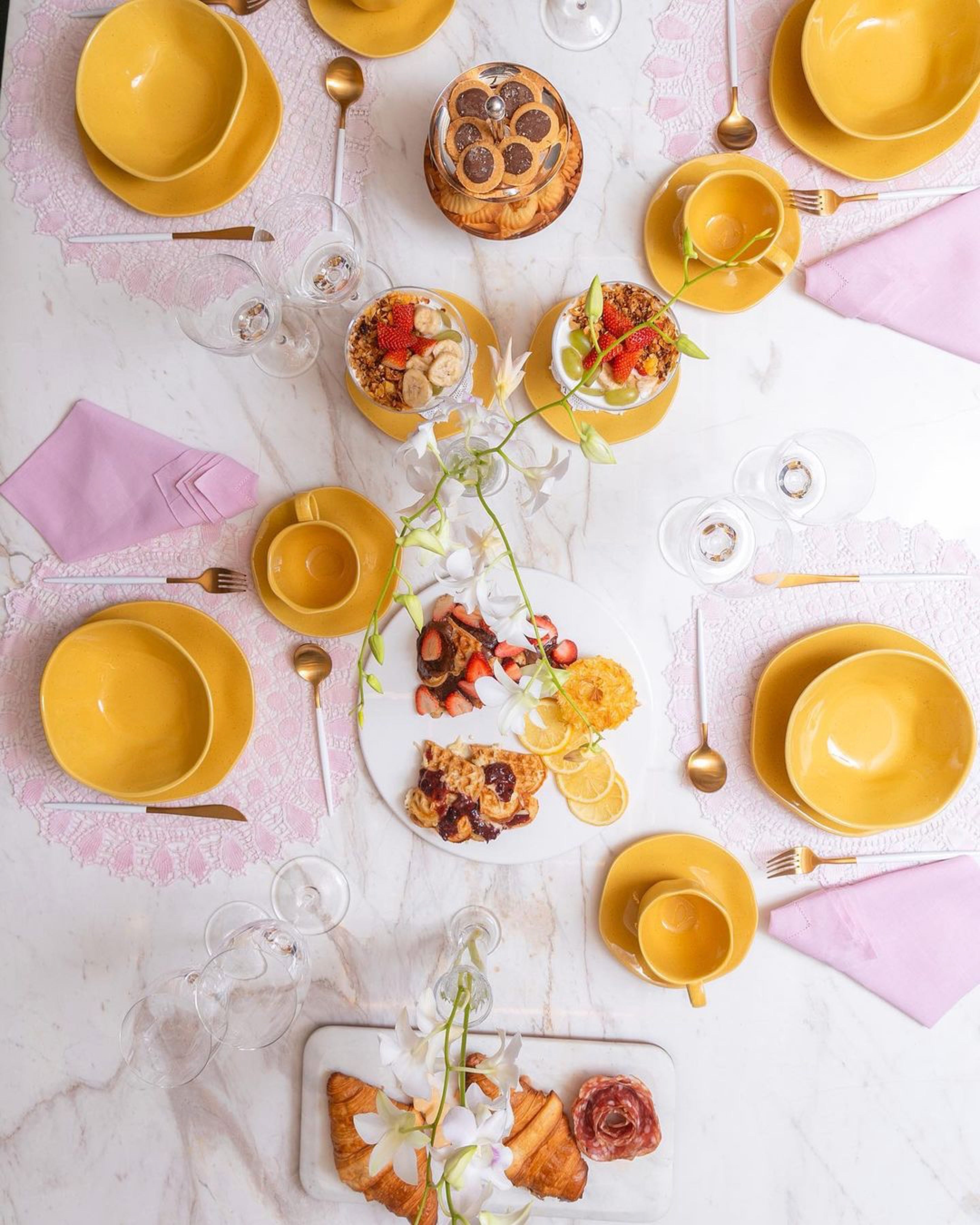 FINAL SALE - Ryo Passion Fruit 20 Pieces Dinnerware Set Service for 4