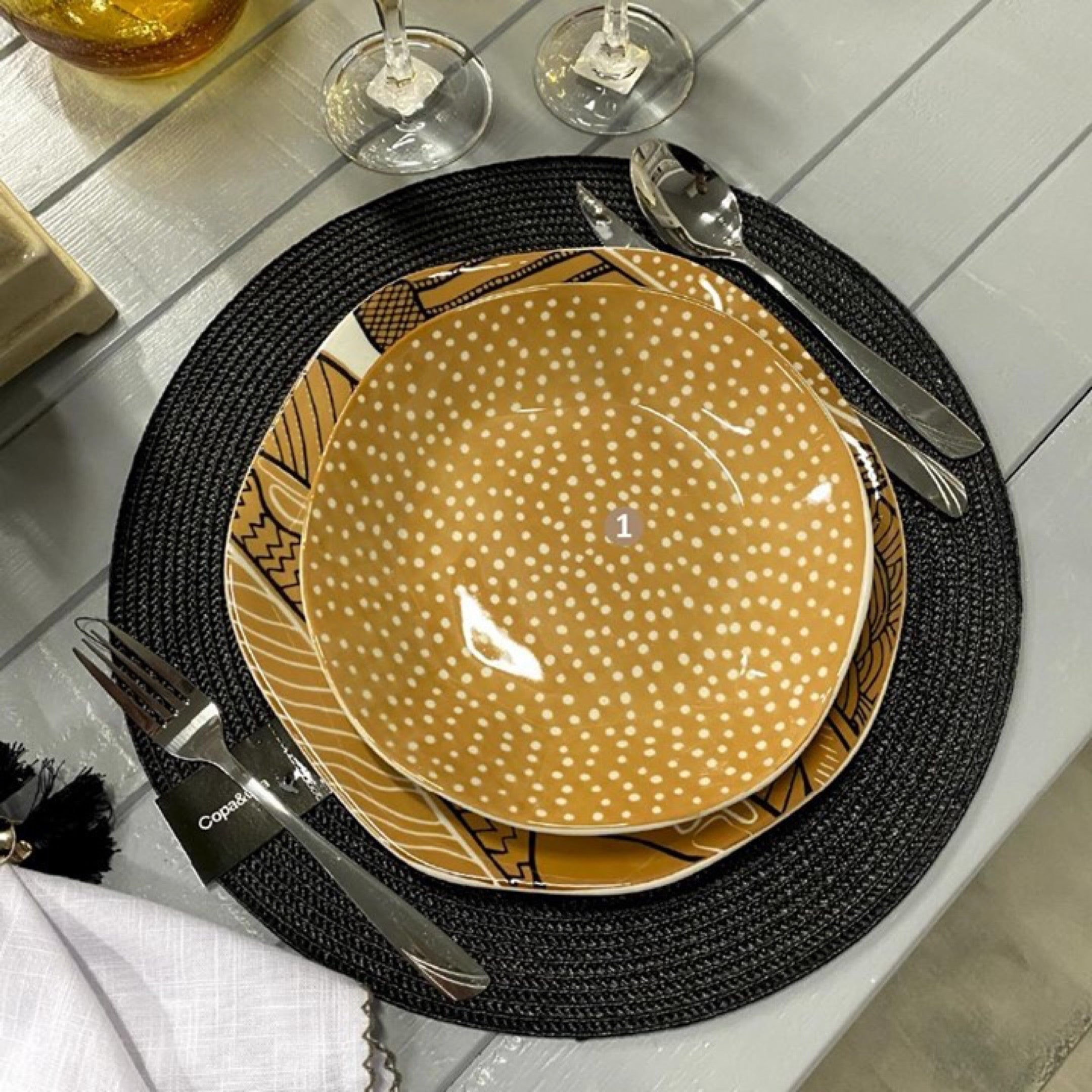 FINAL SALE - Ryo Roots 20 Pieces Dinnerware Set Service for 4