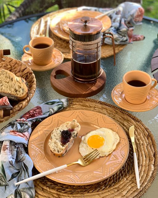 FINAL SALE - Serena Nectarine 20 Pieces Dinnerware Set Service for 4