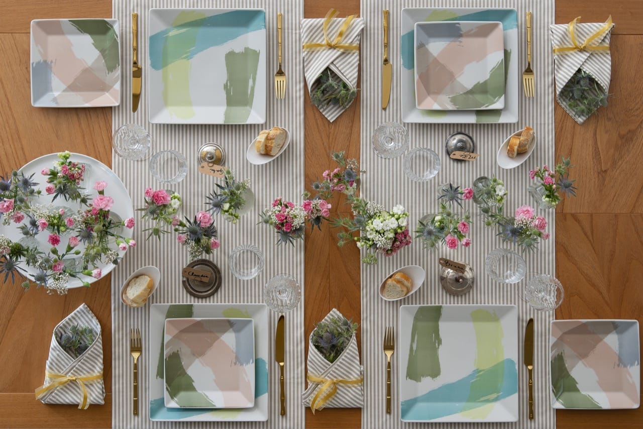 FINAL SALE - Quartier Sketch 20 Pieces Dinnerware Set Service for 4