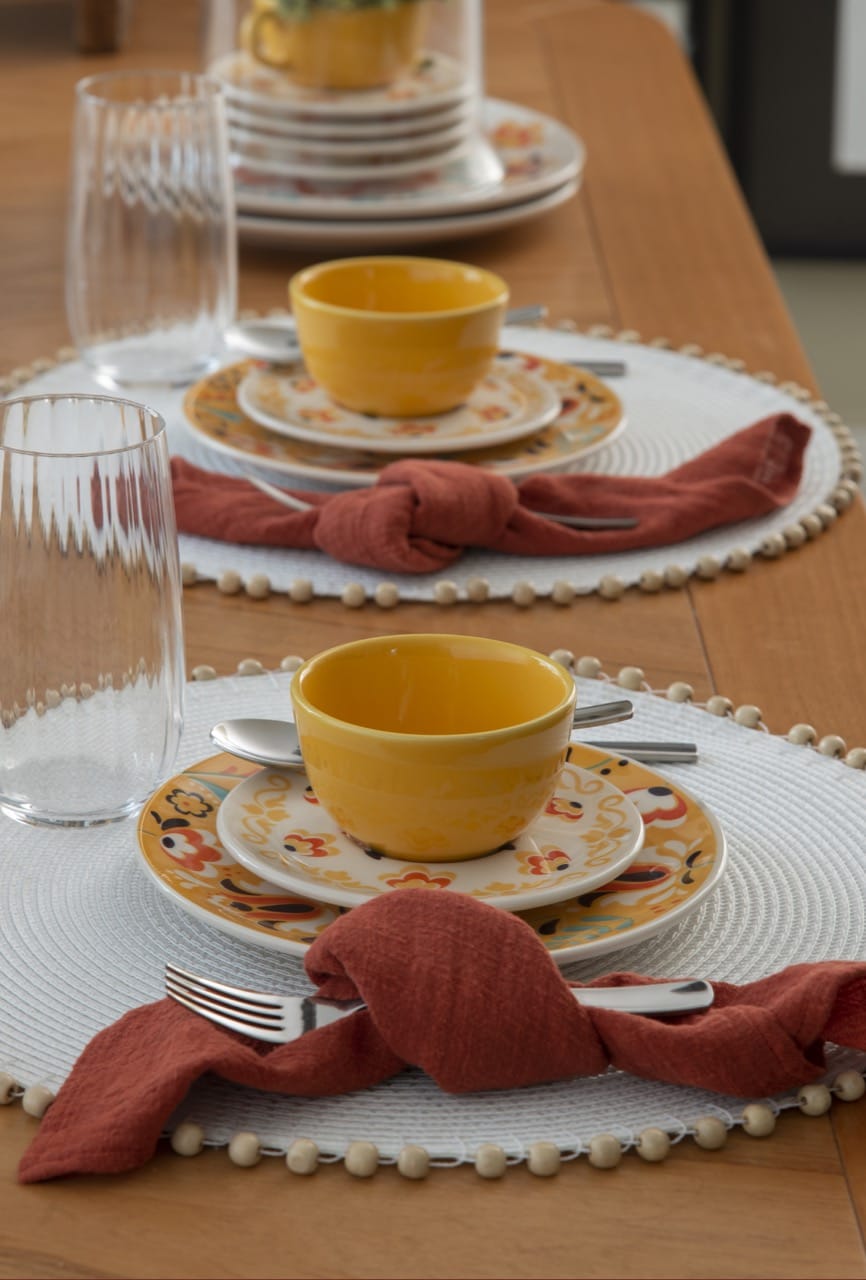 FINAL SALE - Unni Flowers 20 Pieces Dinnerware Set Service for 4