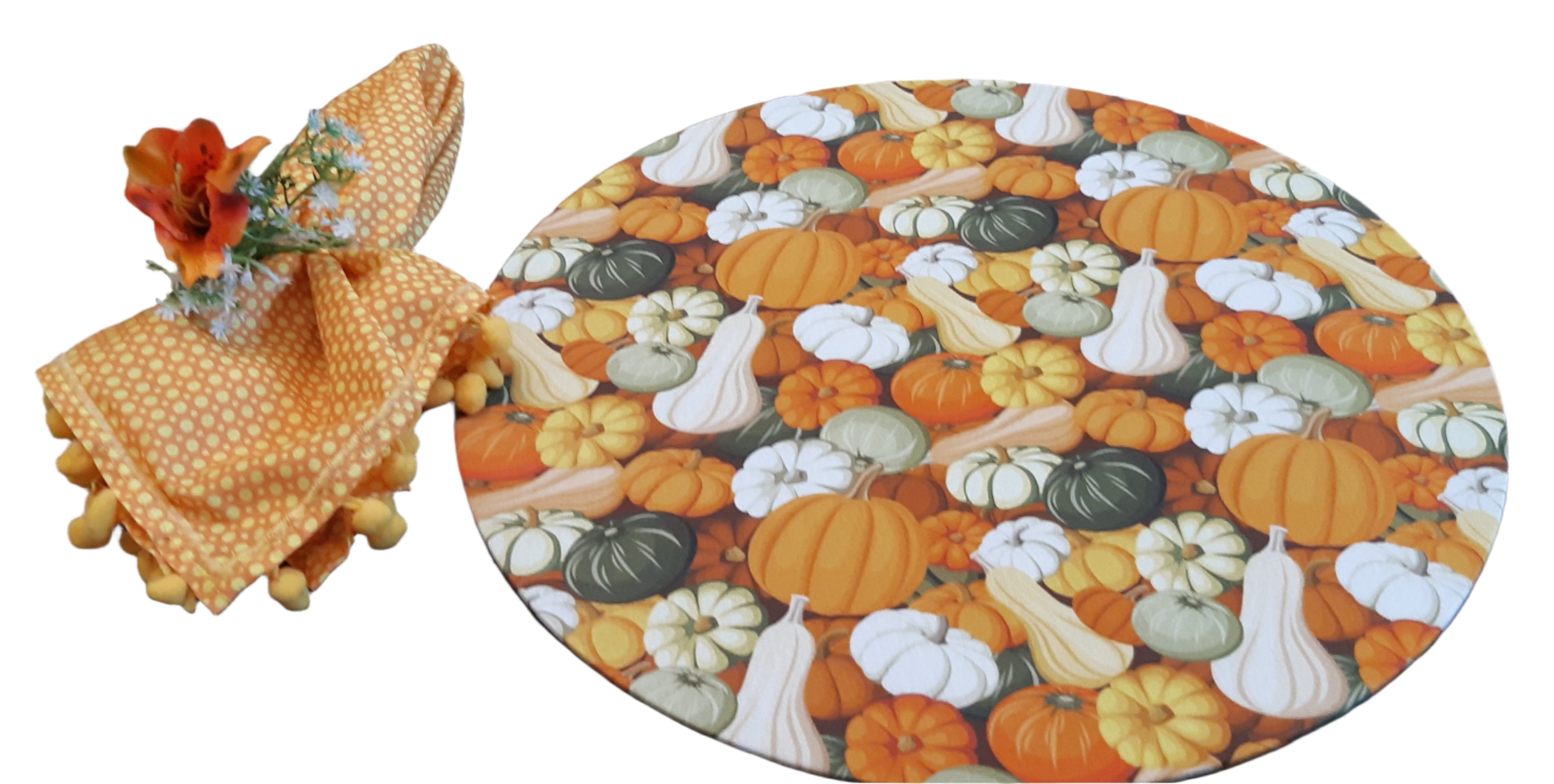 Ensemble de sous-plats en MDF fabriqué à la main en 4 pièces avec housses en tissu citrouille lavables, serviettes et anneaux pour la décoration de table