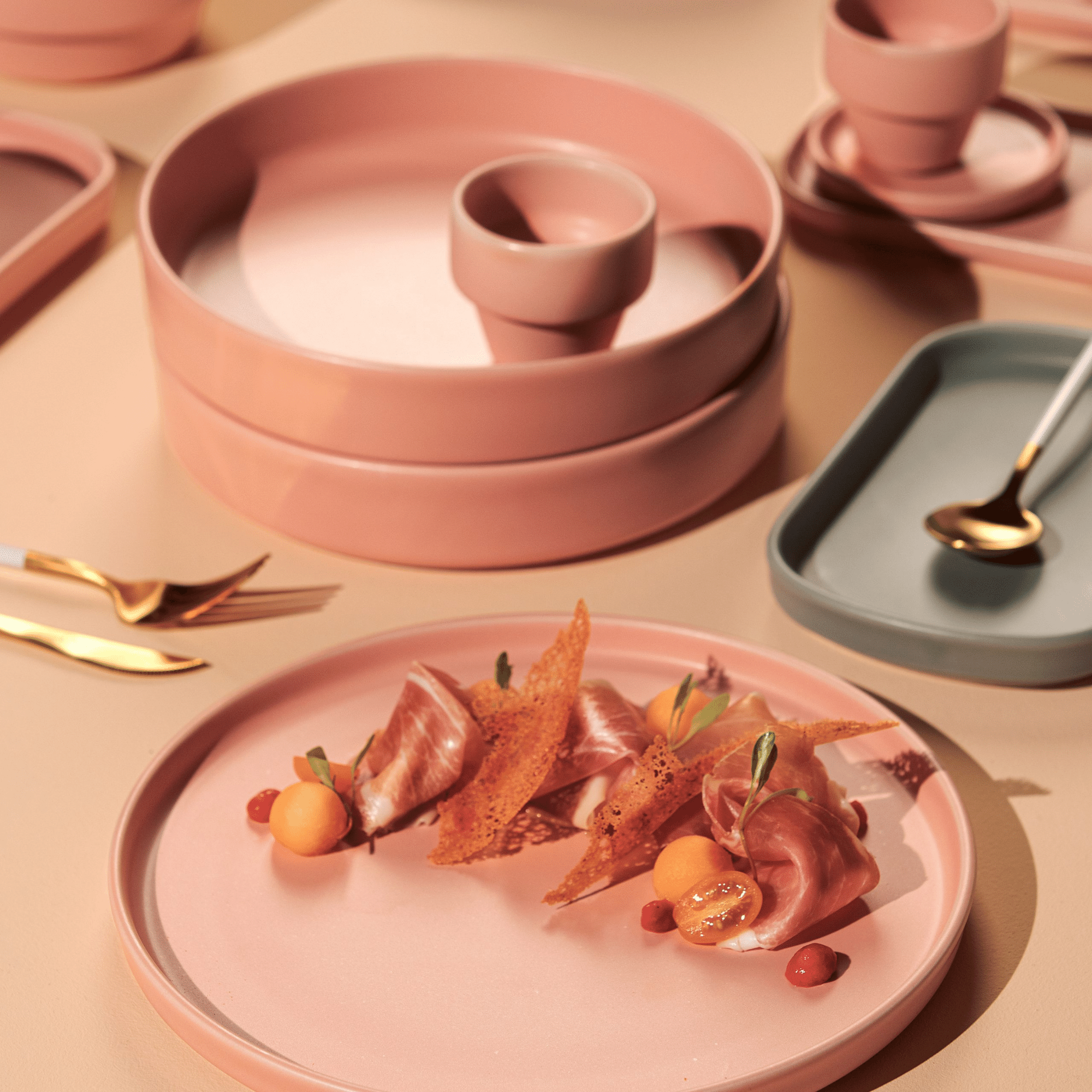 Elo Mint 24 Pieces Dinnerware Set Service for 4 - Satin Finish