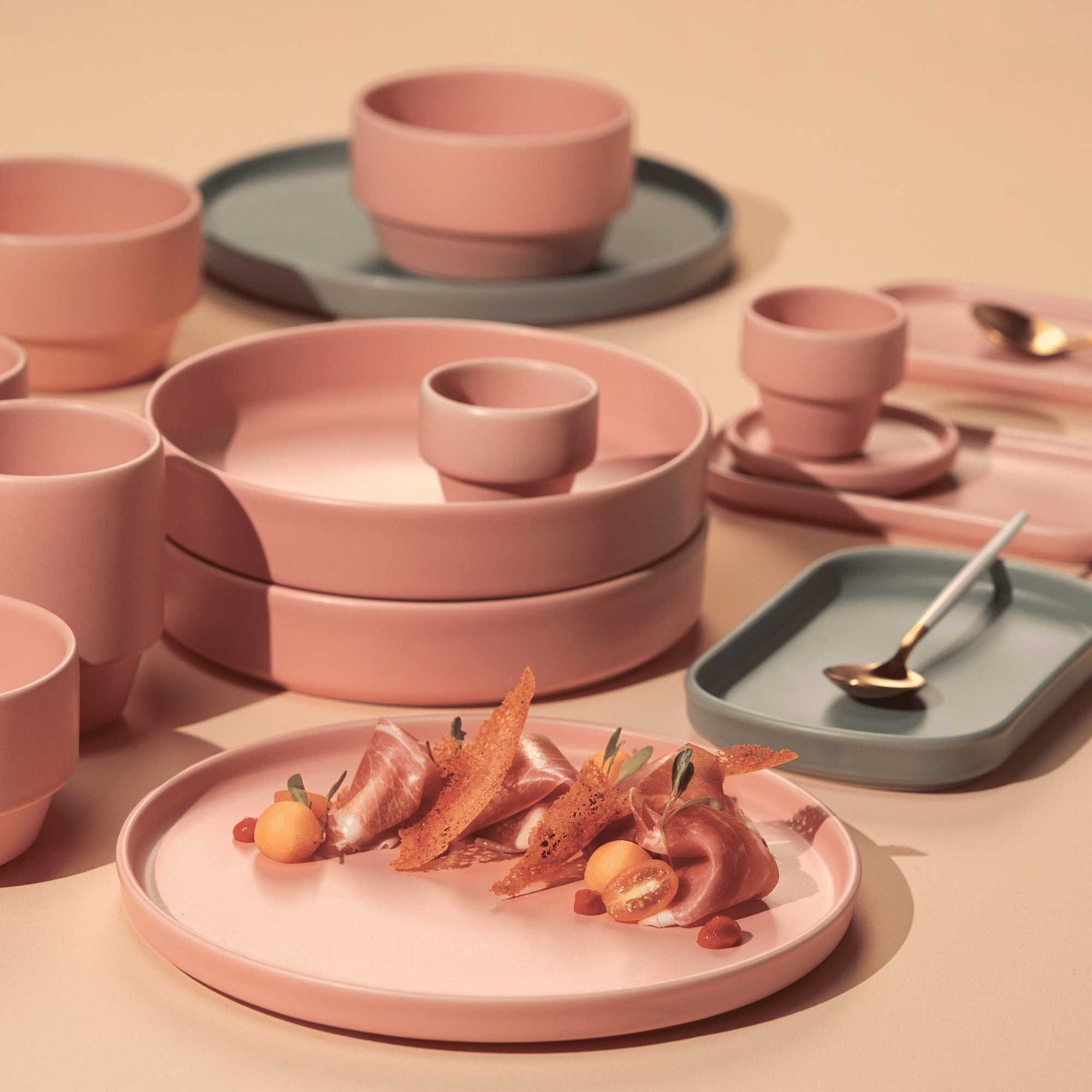 Elo Mint 24 Pieces Dinnerware Set Service for 4 - Satin Finish