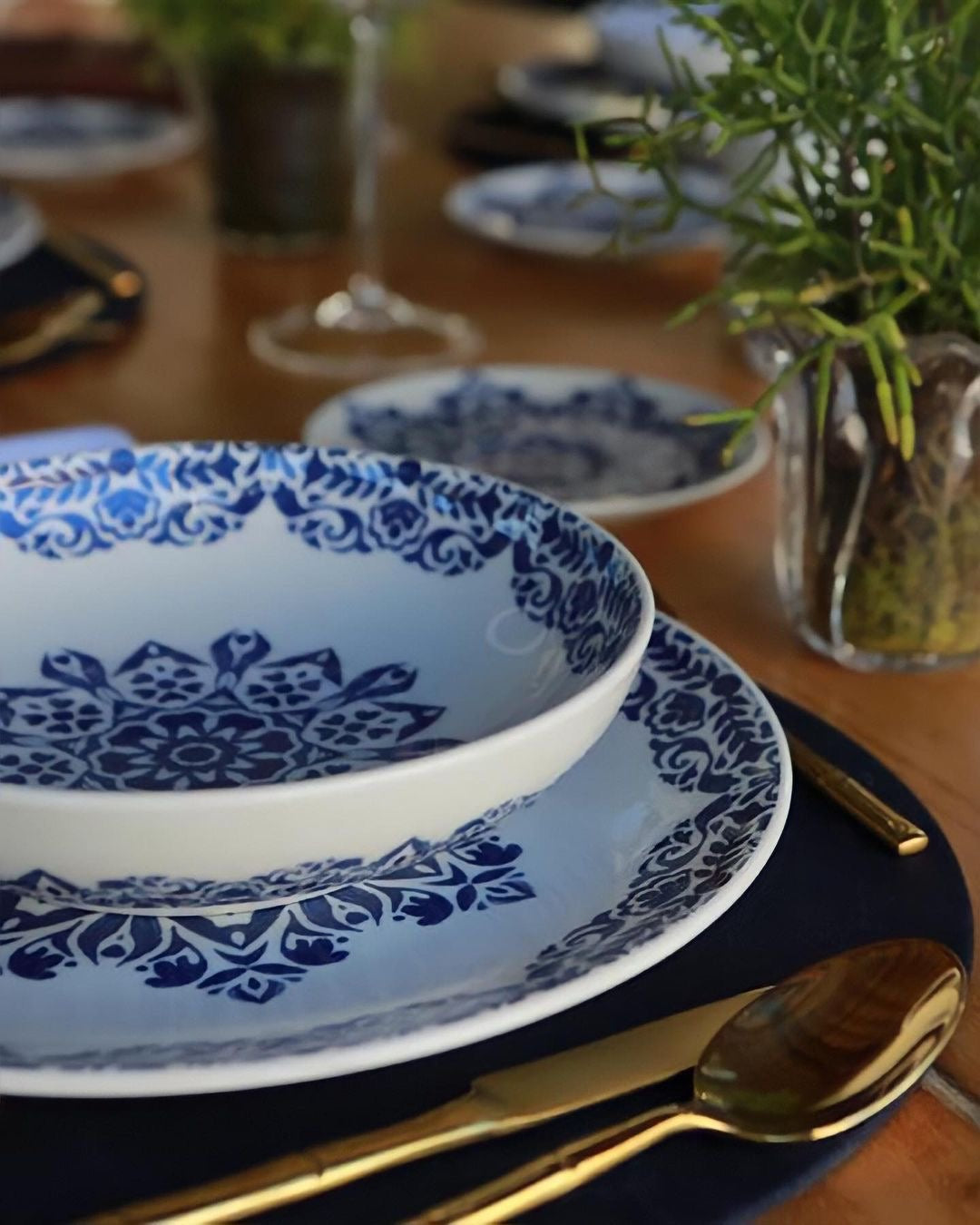 Coup Blue Indian 20 Pieces Dinnerware Set Service for 4