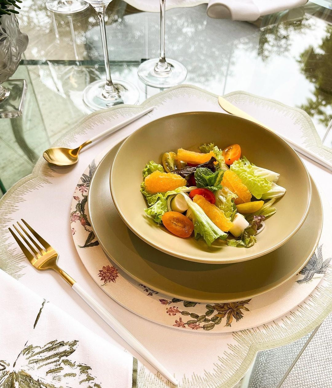 Unni Olive 20 Pieces Dinnerware Set Service for 4 - Satin Effect